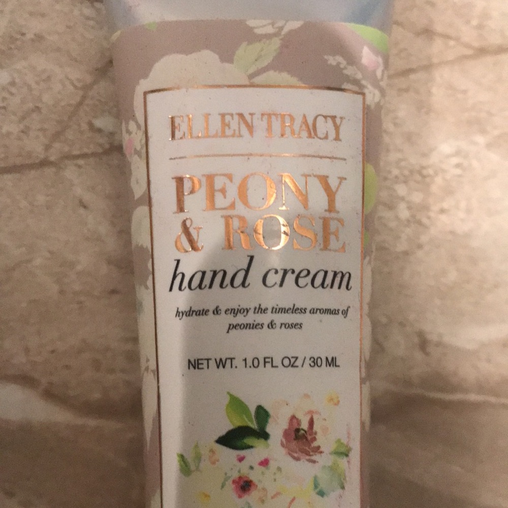 Brand new Bath & Body Works set of 3 - Picture 2 of 6